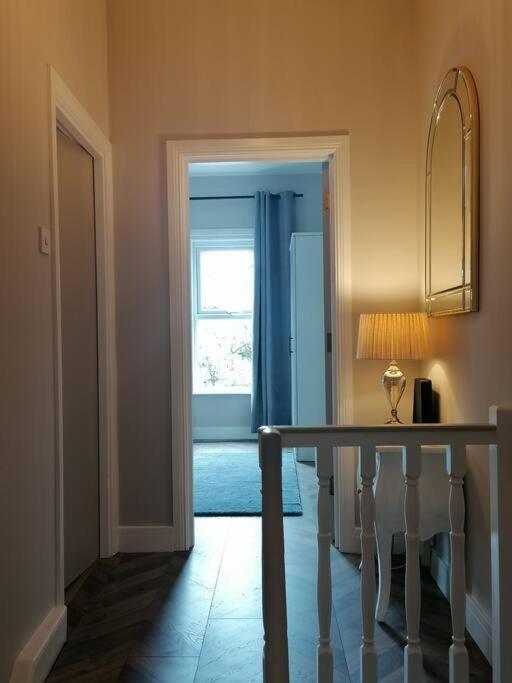 Stunning 3 Bedroom Townhouse In The Heart Of City เบลฟาสต์ ภายนอก รูปภาพ